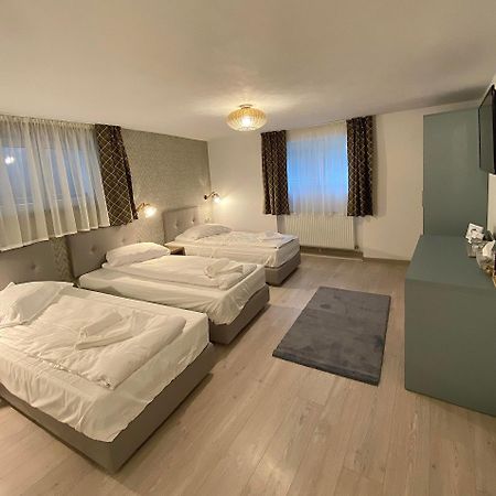 Adi&Nicol Hotel Sibiu Ngoại thất bức ảnh